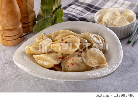 Traditiolal vareniki - stuffed dumplings with potato 138993496
