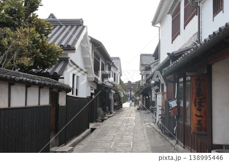 歴史情緒あふれる倉敷美観地区（岡山県倉敷市） 138995446