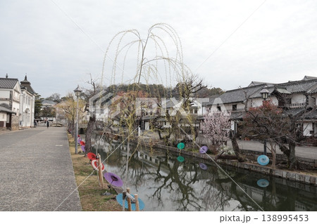 歴史情緒あふれる倉敷美観地区（岡山県倉敷市） 138995453