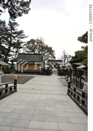 坂井神社の本殿と境内の風景（新潟県新潟市西区） 138995748