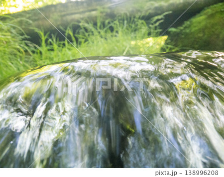 森の新緑・清流・エコイメージ（大山木谷沢渓流） 138996208