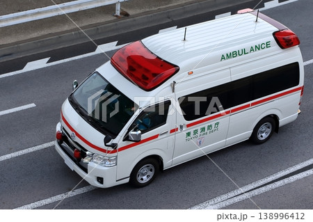 救急車 138996412