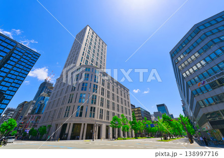 【大阪府】6月・爽やかな青空の御堂筋でショッピング 138997716
