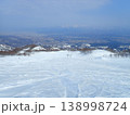 青空と白銀のゲレンデ 138998724