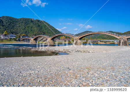 【日本百名橋】【日本100名城】晩秋の錦帯橋と岩国城4　山口県岩国市 138999620
