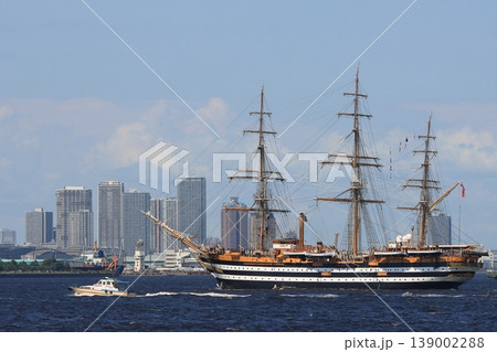 東京港に入港する練習帆船　海外から寄港する帆船 139002288