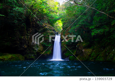 滝のある風景 滝のある風景 139003729