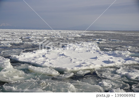 迫力ある流氷 139006992