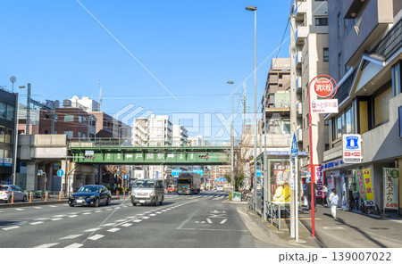 京急戸部駅前の街並みと国道1号沿いの風景 京急戸部駅前の街並みと国道1号沿いの風景 139007022