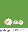 かわいい親子イラスト　ヒツジ3頭セット　手描き　緑の背景 139011913