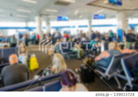 ボカシ画像　ロサンゼルス国際空港　搭乗口前の待合スペース 139013728