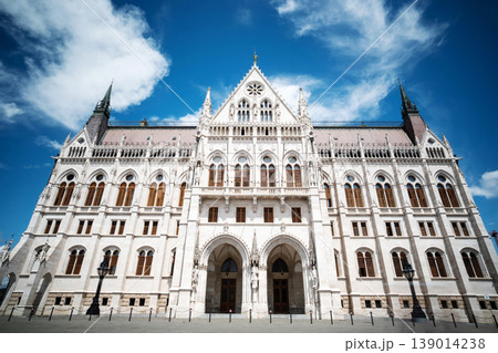 Hungarian Parliament Building In Budapest 139014238