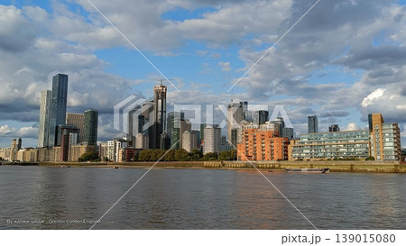 South Bank of River Thames, London 139015080