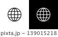 地球のラインアイコン。白い線と黒い線のモノクロベクターイラスト 139015218