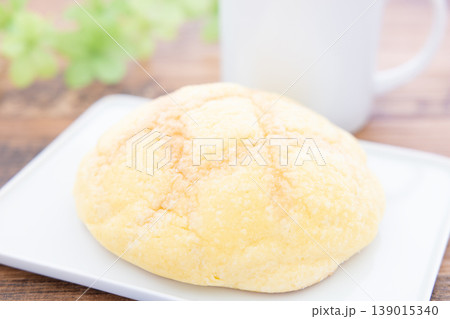 おいしいメロンパンとコーヒー おいしいメロンパンとコーヒー 139015340
