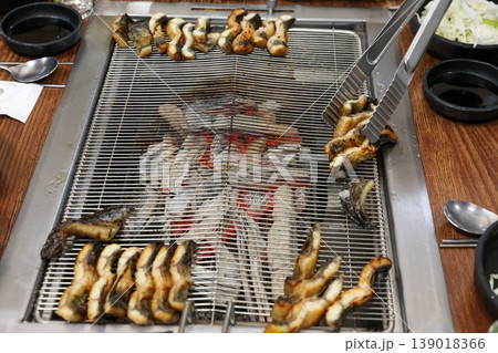 delicious authentic korean charcoal grilled eel 139018366