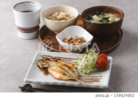 おいしい和風朝食 おいしい和風朝食 139024802