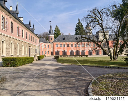 Charming Historic Estate. Historic Mansion Surrounded By Graceful Pathways And Towering Leafy Trees Charming Historic Estate. Historic Mansion Surrounded By Graceful Pathways And Towering Leafy Trees 139025125