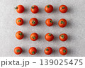 並んだミニトマト 139025475