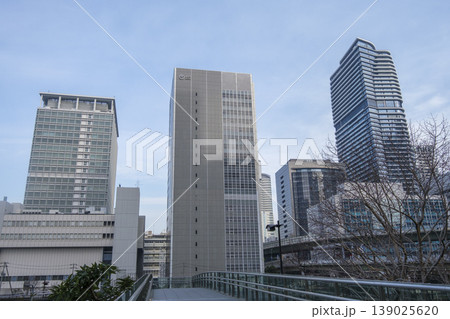 NTT西日本などグループ各社が入居する【NTTテレパーク堂島】 (大阪市北区堂島) NTT西日本などグループ各社が入居する【NTTテレパーク堂島】 (大阪市北区堂島) 139025620