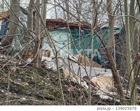 Uneven Wall With Assorted Debris. Uneven Improvised Wall Constructed With Random Debris And Raw Colors Uneven Wall With Assorted Debris. Uneven Improvised Wall Constructed With Random Debris And Raw Colors 139025678