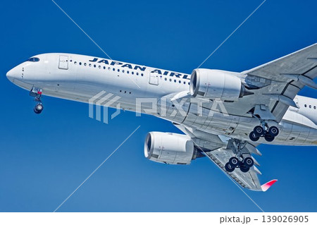 日本航空(JAL)のエアバスA350型旅客機 139026905