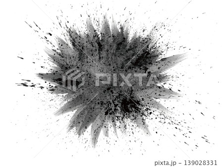 墨と薄墨で描いた放射状の円と飛沫 139028331