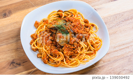 茄子のミートソースパスタ ボロネーゼ風スパゲッティ 茄子のミートソースパスタ ボロネーゼ風スパゲッティ 139030492