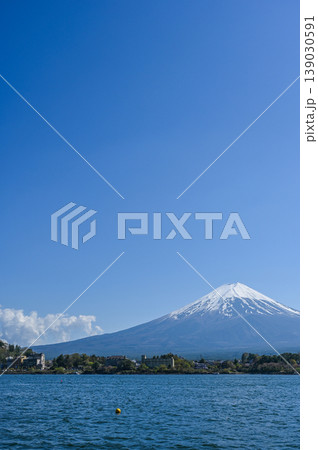 山梨県河口湖と富士山 山梨県河口湖と富士山 139030591