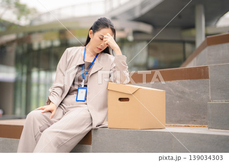 Concept of business failure, job loss, economic crisis, burnout, anxiety, and corporate pressure. Concept of business failure, job loss, economic crisis, burnout, anxiety, and corporate pressure. 139034303