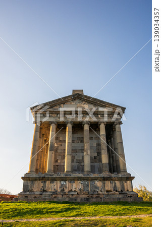 Grand stone Garni temple with tall columns and triangular roof Grand stone Garni temple with tall columns and triangular roof 139034357