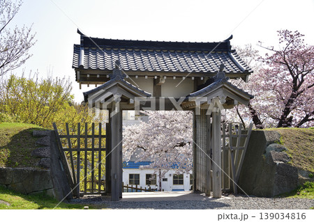 春の北海道松前町で松前城址公園の風景を撮影 139034816