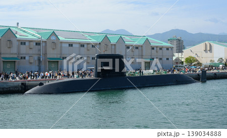 海上自衛隊おやしお型潜水艦の一般公開 139034888