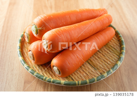 carrots carrots 139035178