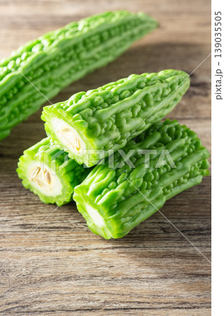 Momordica charantia 139035505