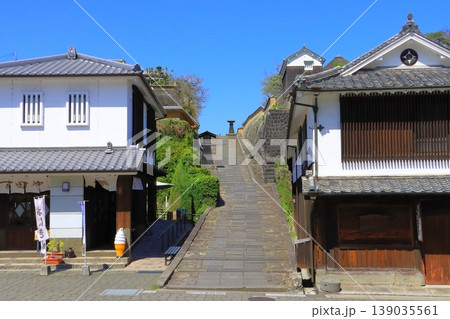 酢屋の坂（商人の町・杵築城下町） 139035561