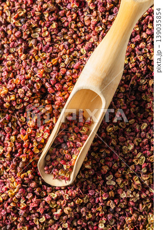 dry red pepper dry red pepper 139035854