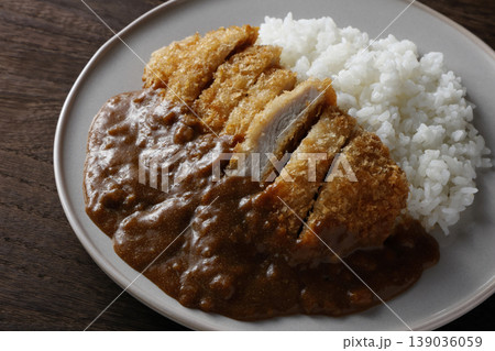 お家でカツカレー お家でカツカレー 139036059