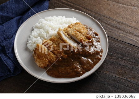 お家でカツカレー お家でカツカレー 139036068