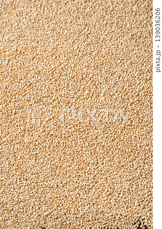 White sesame seeds White sesame seeds 139036206