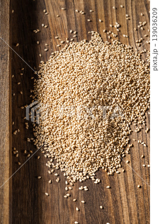 White sesame seeds White sesame seeds 139036209