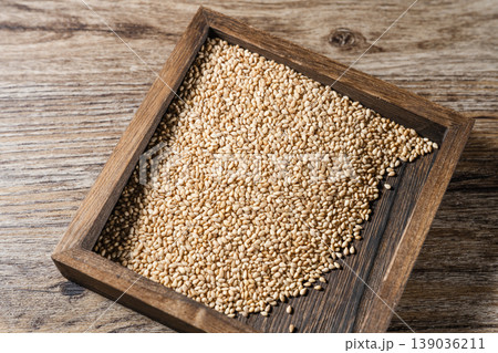White sesame seeds 139036211