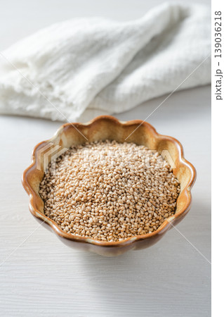 White sesame seeds White sesame seeds 139036218