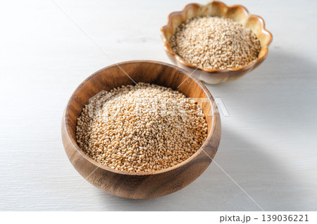 White sesame seeds 139036221