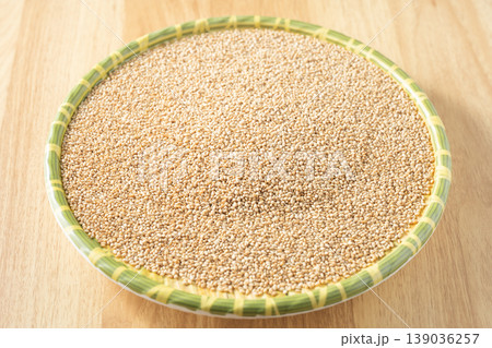 White sesame seeds 139036257