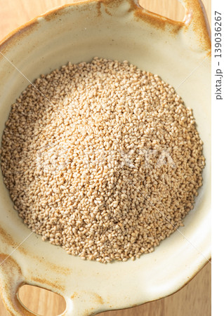 White sesame seeds White sesame seeds 139036267