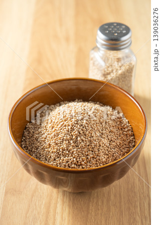 White sesame seeds White sesame seeds 139036276
