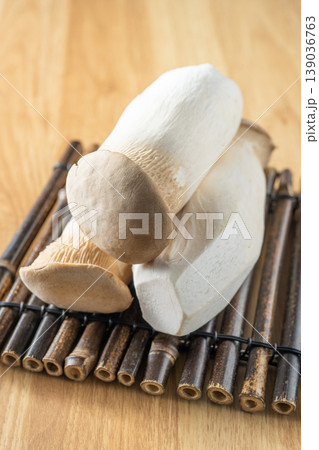 King oyster mushroom 139036763