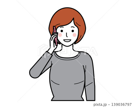 正面向き。スマホで電話するカットソーの若い女性。その2 正面向き。スマホで電話するカットソーの若い女性。その2 139036797