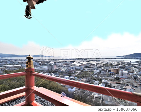 紀三井寺（護国院）仏殿より片男波方面を望む　和歌山市 139037066